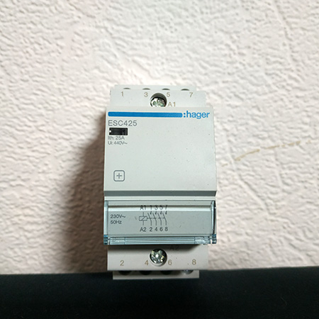 Контактор Hager ESC425 25A, 4НВ, 230В